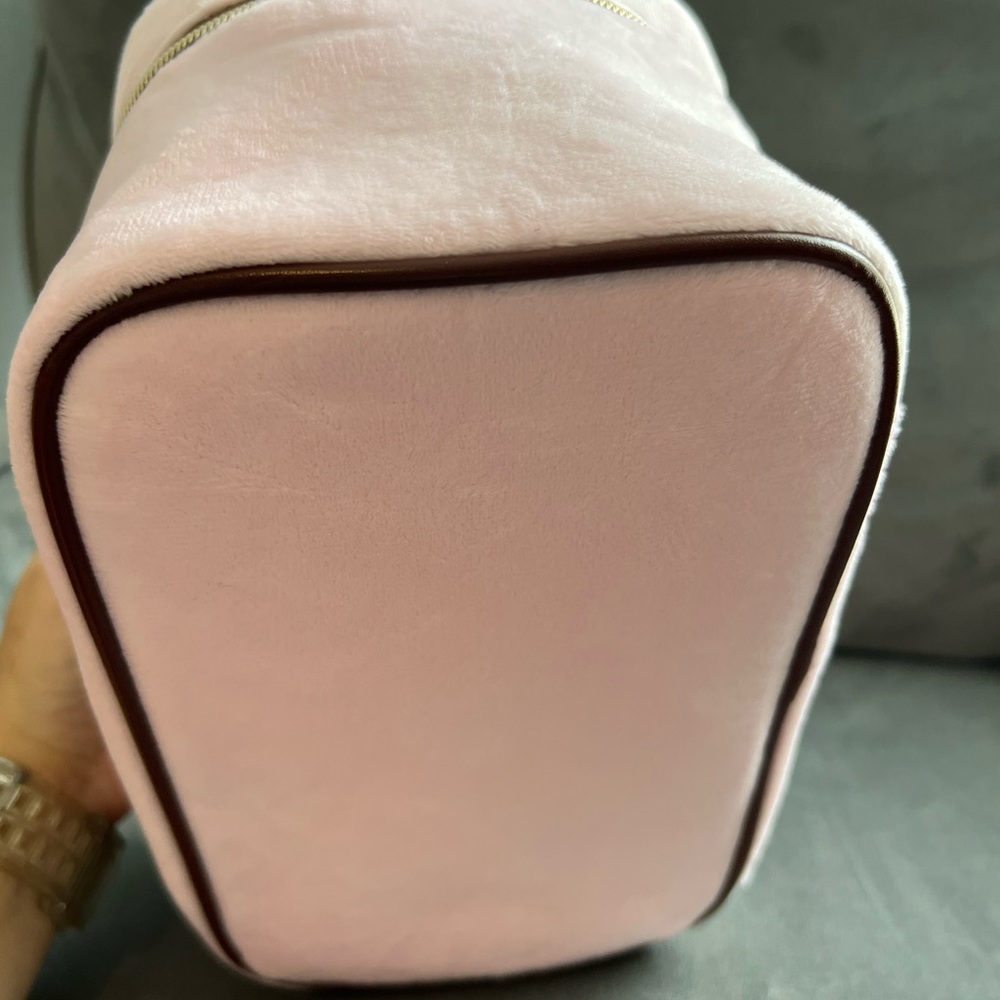 NWT! Juicy Couture Travel Comestic Bag - Picture 10 of 10